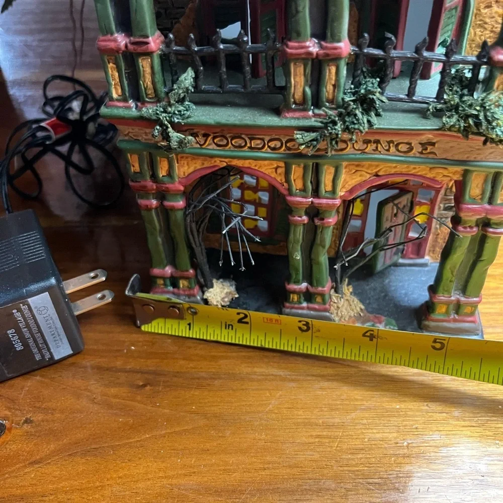 Department 56 Voodoo Lounge with Green Lights